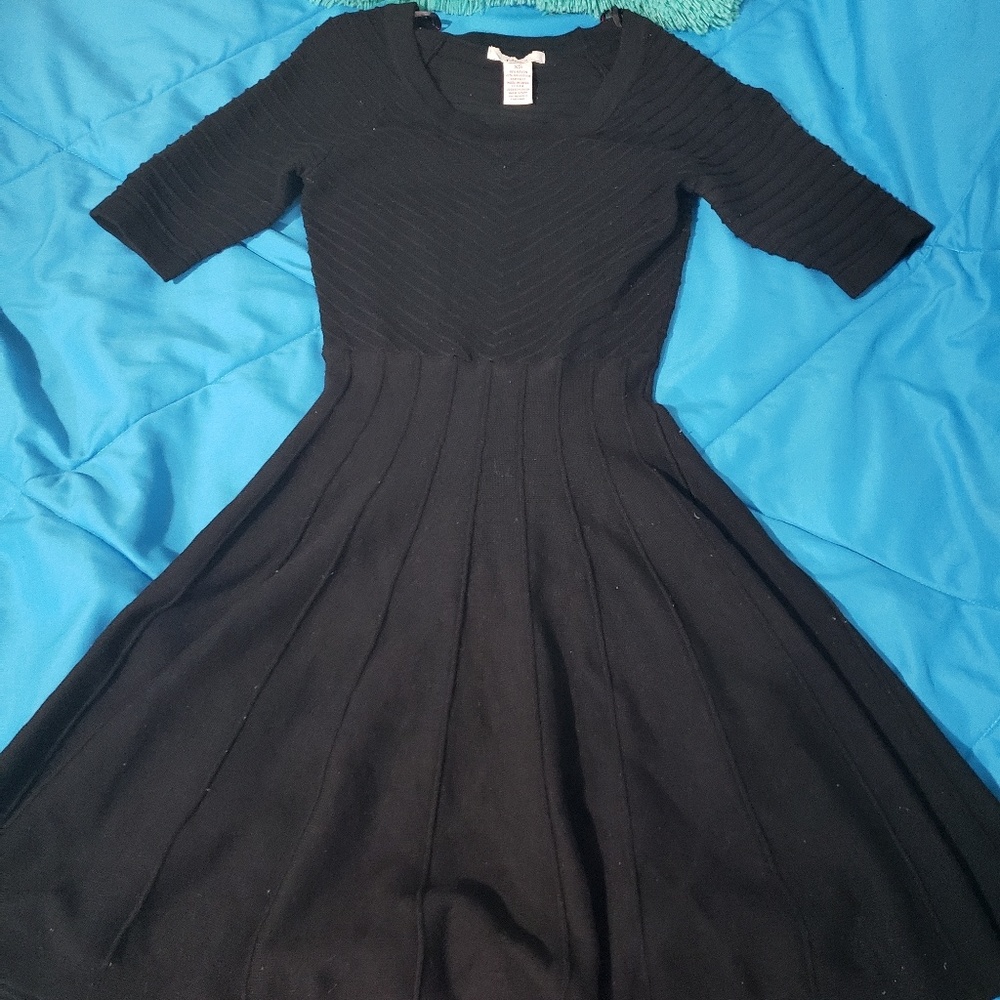 Candie's black dress
